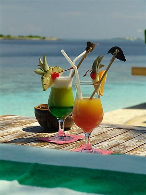 Boat drinks - Discover 26 refreshing and easy-to-make boat cocktails for the perfect day on the water. From fruity to boozy, there's a drink for every taste.